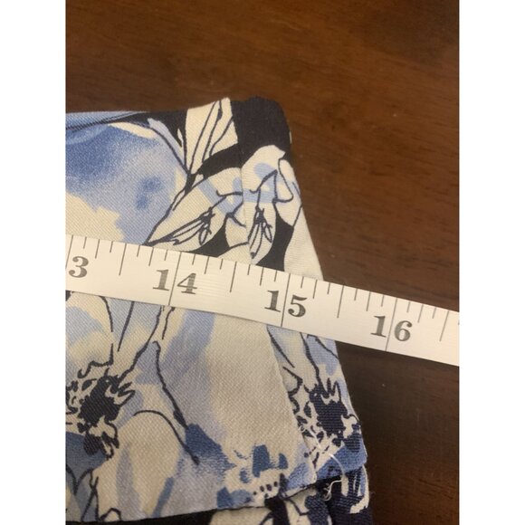 S. C. & Co Floral Skort 360 Tummy Control Size M - Picture 6 of 8